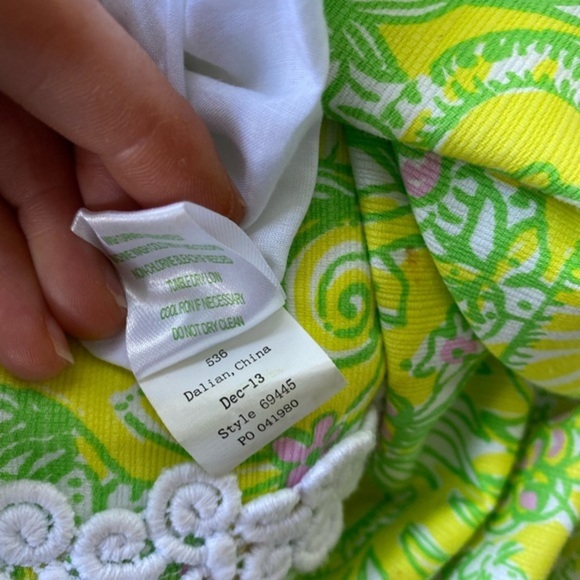 Lilly Pulitzer McFarland Shift Dress | Size 2 - Picture 13 of 13